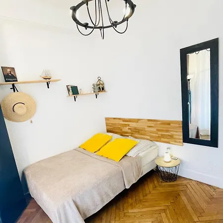 In The Center Balcony Ac Apartamento